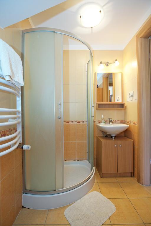 Zoli Apartmanok-Bródy 51-53 Hajdúszoboszló Exterior foto