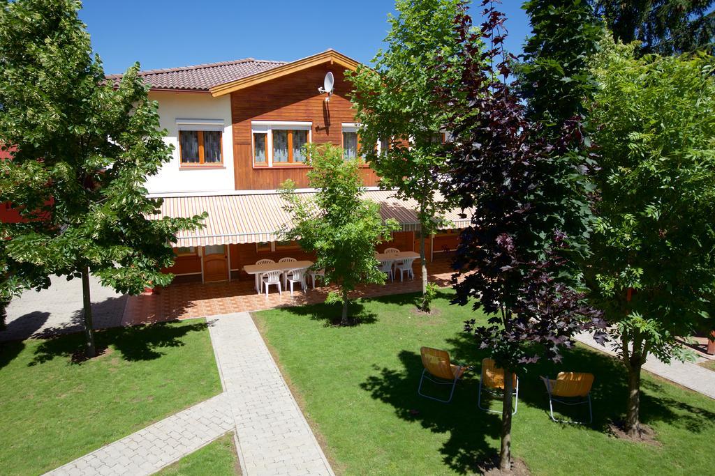 Zoli Apartmanok-Bródy 51-53 Hajdúszoboszló Exterior foto